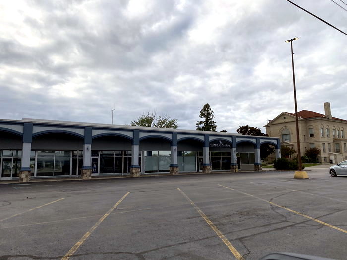 Alpena Shopping Center (Harborside Center) - June 17 2022 Photo (newer photo)